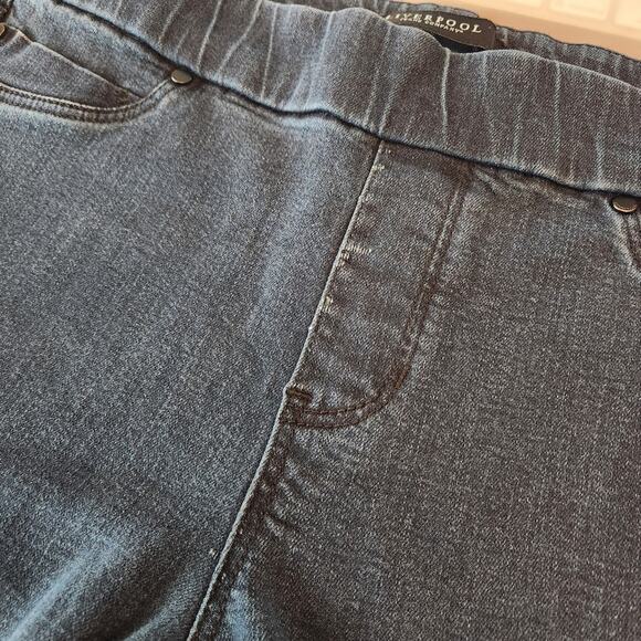Liverpool Women's Pull-On Stretch Skinny Jeans Dark Wash Size 10/30 - Picture 3 of 7